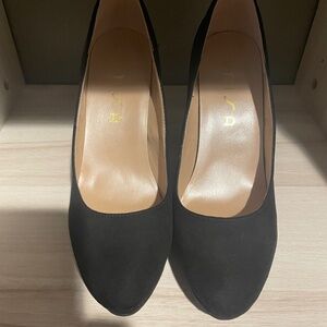 Black platform heels